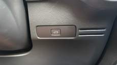 Volvo XC40 2.0 B4P Ultra Dark 5dr Auto Petrol Estate